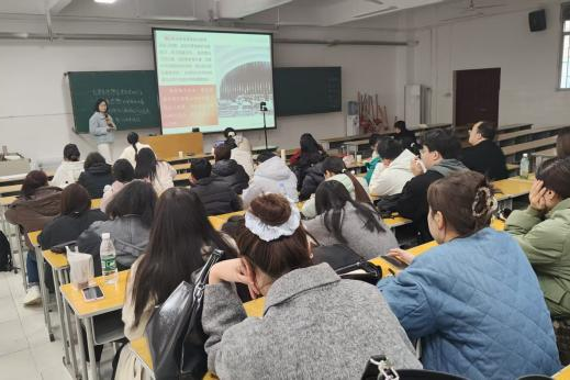 开云官方端网页版登录入口高等学历继续教育2025年线下面授教学顺利开展