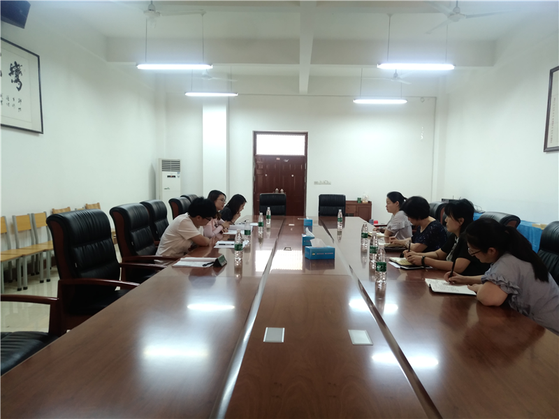 【助产系】召开辅导员工作总结会