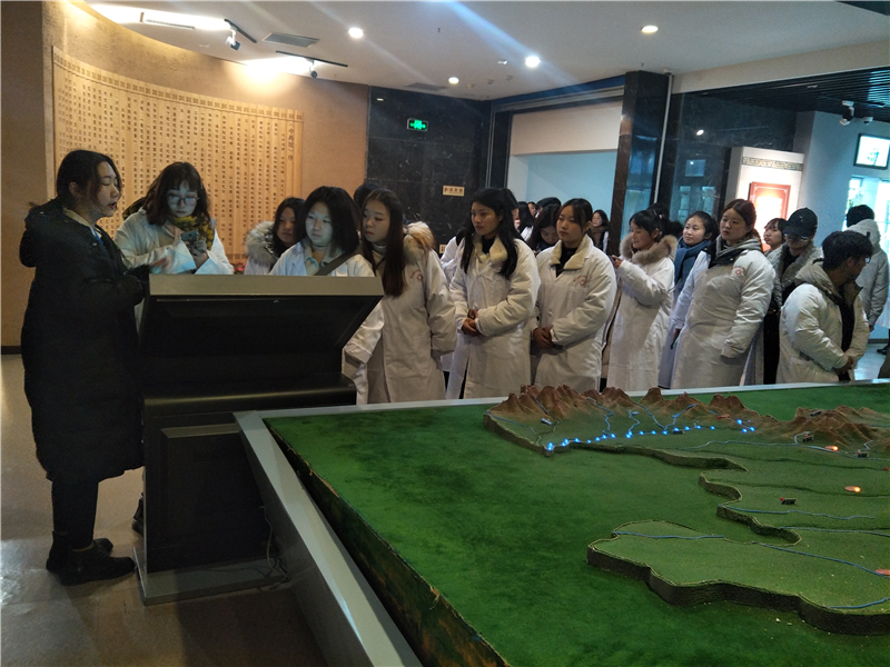 【医学技术系】药学专业学生赴河南中医药大学参观学习