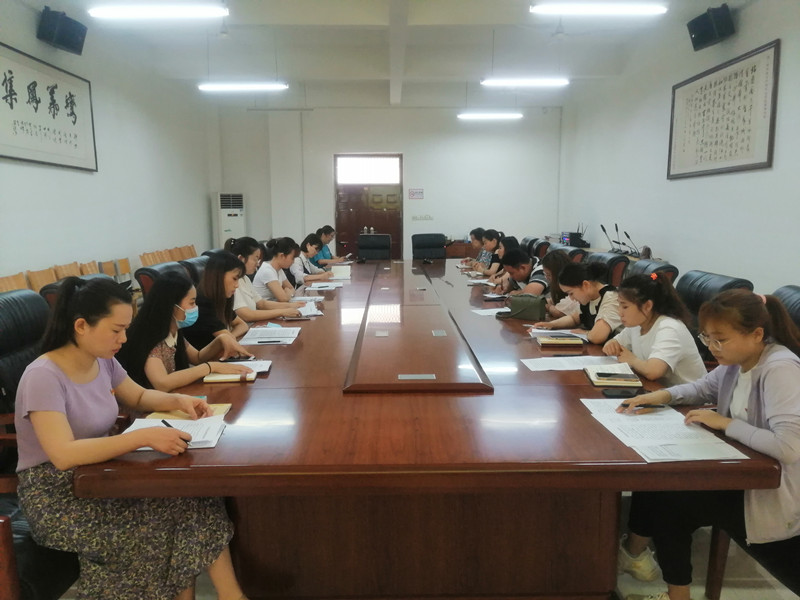 我院各党支部有序召开组织生活会