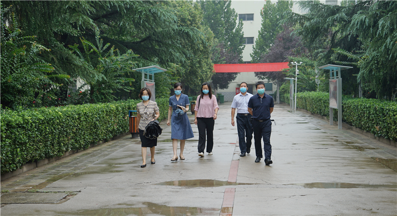 省教育厅领导到我校检查指导疫情防控工作