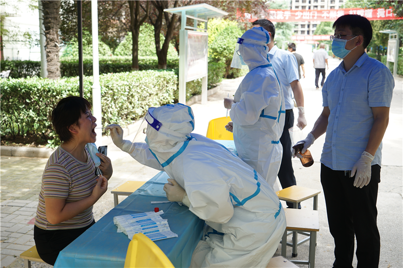 学院顺利完成第五轮核酸检测