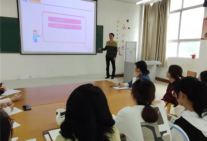 【基础医学部】聚焦课堂教学 促进青年教师能力提升