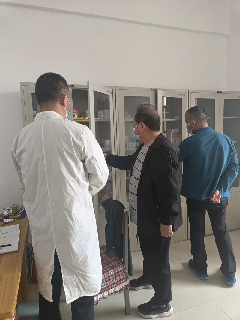 新密市疫情防控指挥部莅临我院新密校区开展疫情防控检查