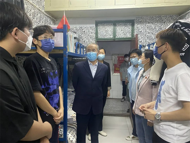 疫路相伴，温暖守护