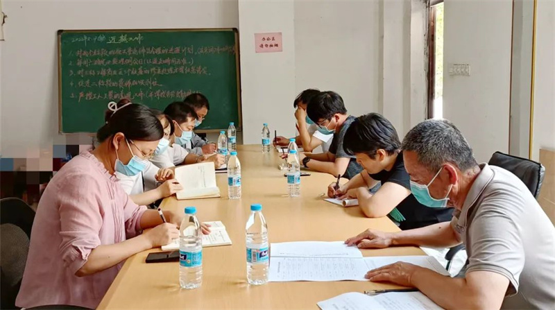 学院党委副书记张莉深入后勤直属党支部开展专题调研