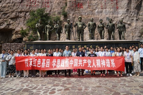 我院赴新乡干部学院举办党员及党外知识分子培训班