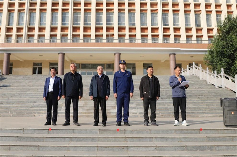 我院与高新区消防救援大队联合开展消防安全技能培训及实战演练